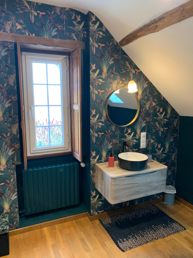 Bathroom 2, malitourne, Maine-et-Loire