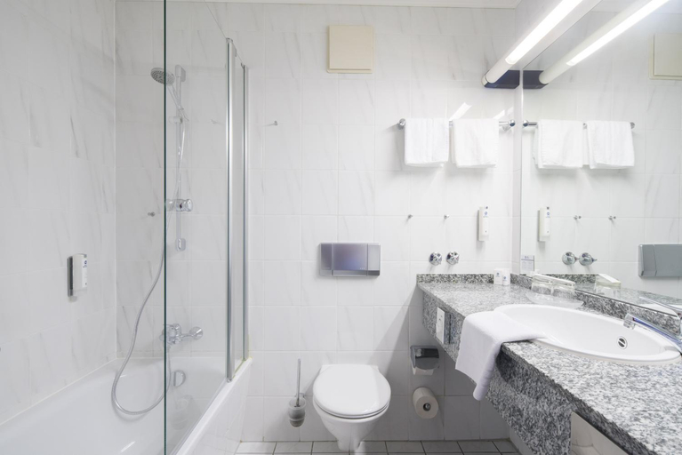 Bathroom 4, Best Western Hotel Am Papenberg, Göttingen