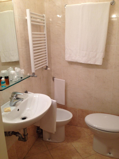 Bathroom 4, Hotel Adriatico, Venezia