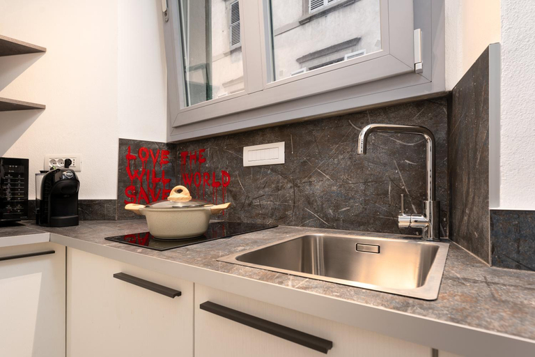 Kitchen 5, F1RST Suite Apartment & SPA, Florence