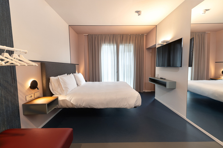 Bedroom 3, Open Hotel, Rimini