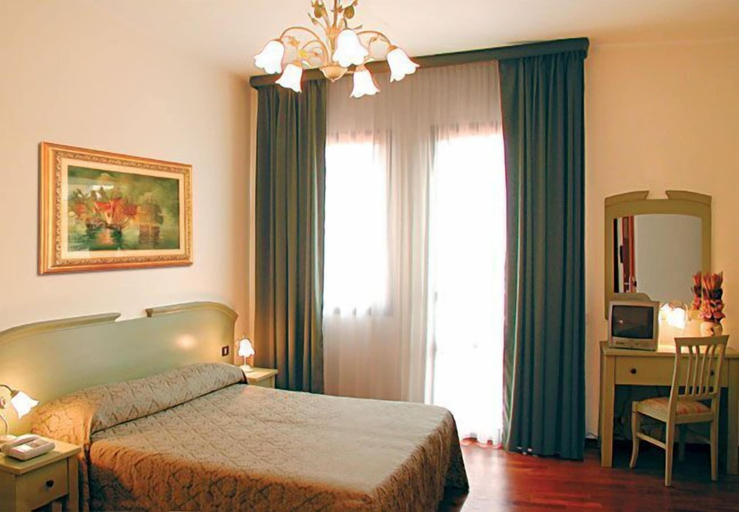 Bedroom 3, Hotel Altieri, Venezia