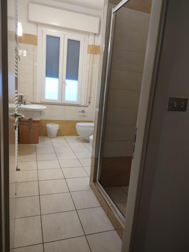 Bathroom 3, Hotel Jolie, Rimini