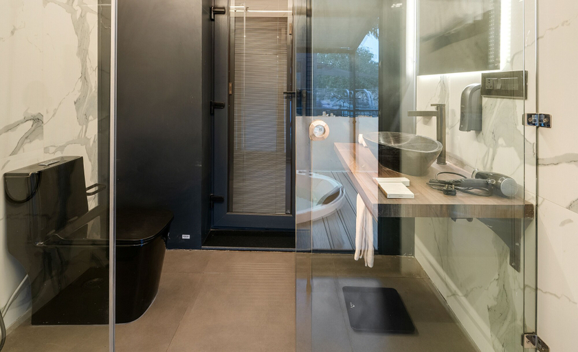 Bathroom 4, Glamp Wilderness, Bangalore Rural