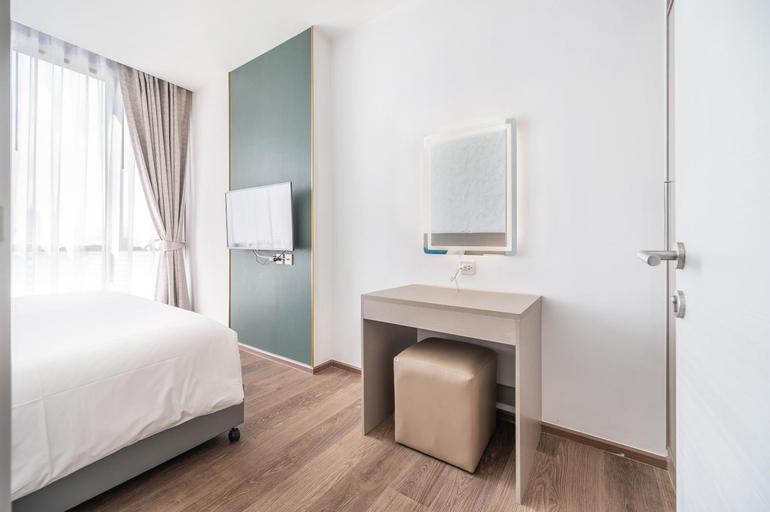 Bedroom 24
