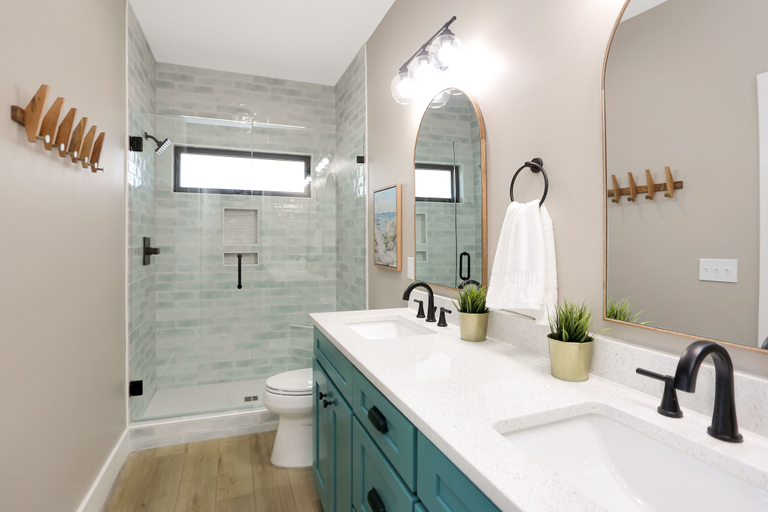 Bathroom 3, Emerald Palms 3, Gulf