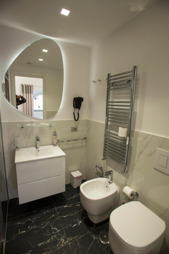 Bathroom 3, San Pietro Grand Suite, Roma