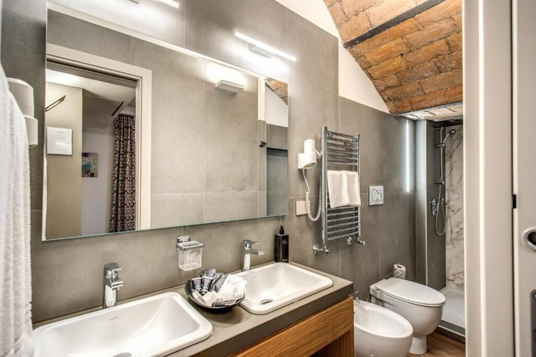 Bathroom 5, Maison Ripetta, Rome