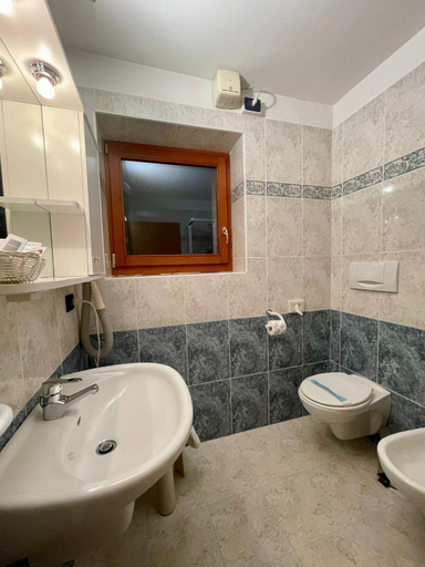 Bathroom 4, HOTEL VILLA AURORA, Trento