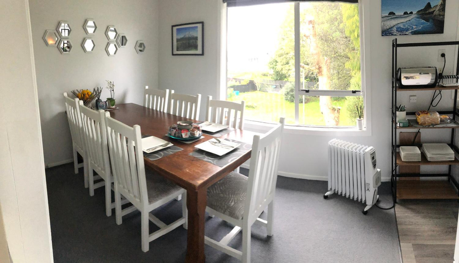 Others 4, Inglewood shared Home BNB, New Plymouth