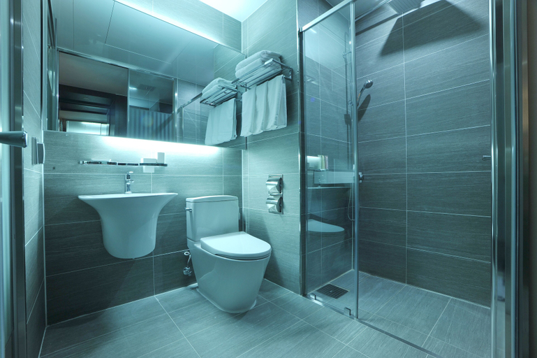 Bathroom 4, Yongin Central CO'OP Hotel, Yongin