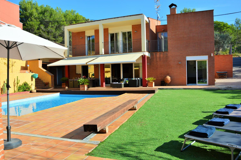 Sport & Beauty, Villa Sitges Maria Sunny Oriented SW AC Confortable High Quality 5 star guest coments, Barcelona