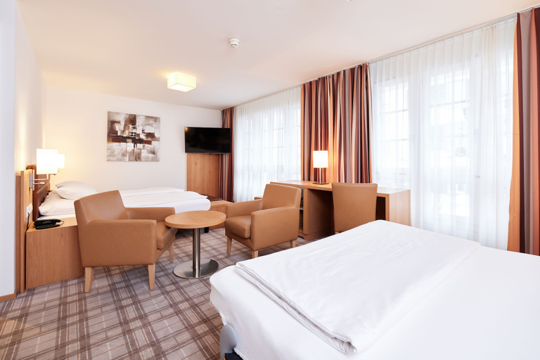 Bedroom 2, Central City Hotel Rochat, Basel