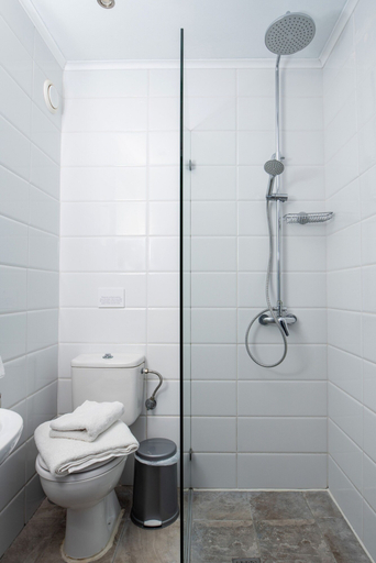 Bathroom 5, Costa Avithos, Ionian Islands