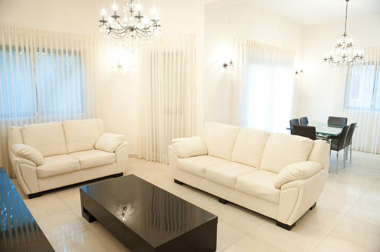 Others 4, 57 Emek Refaim - German Colony - Jerusalem-Rent