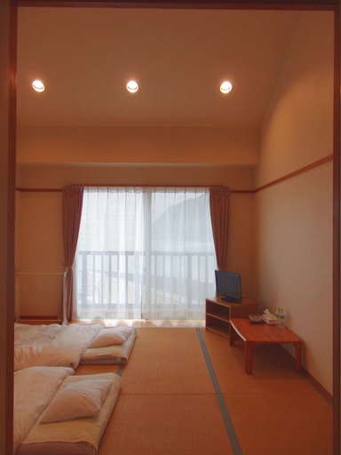 Bedroom 3, Sabi Katayama, Mugi