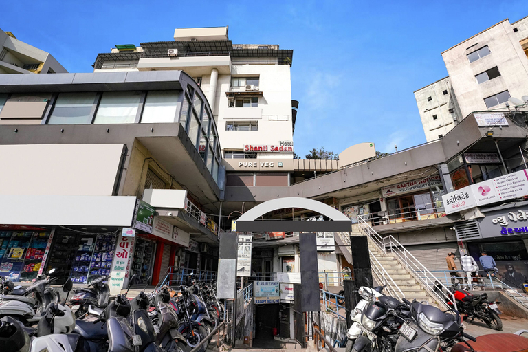 Exterior & Views 2, Fabhotel Shanti Sadan, Ahmadabad