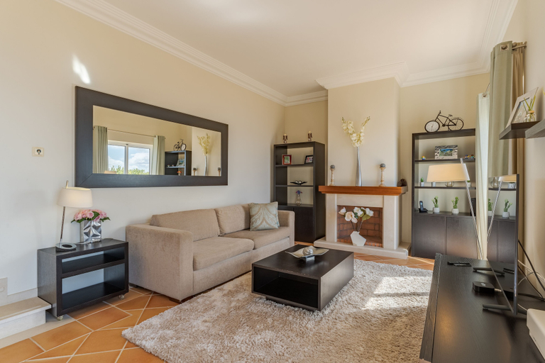 Others 5, Villa Bougainvillea, Funchal