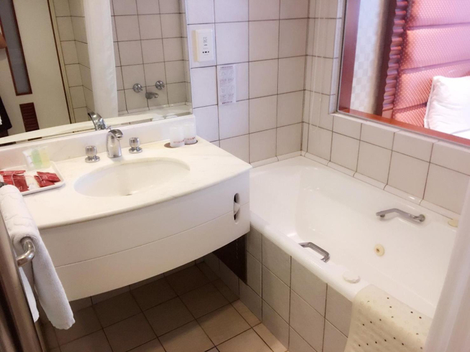 Bathroom 3, Charming City Hotel Hualien, Hualien