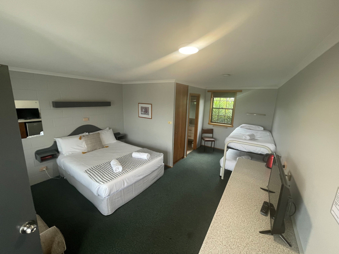 Bedroom 3, Bridport Bay Inn, Dorset