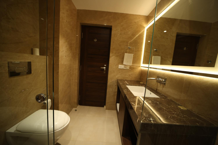 Bathroom 4, The Vilana Hotel Rishikesh, Garhwal