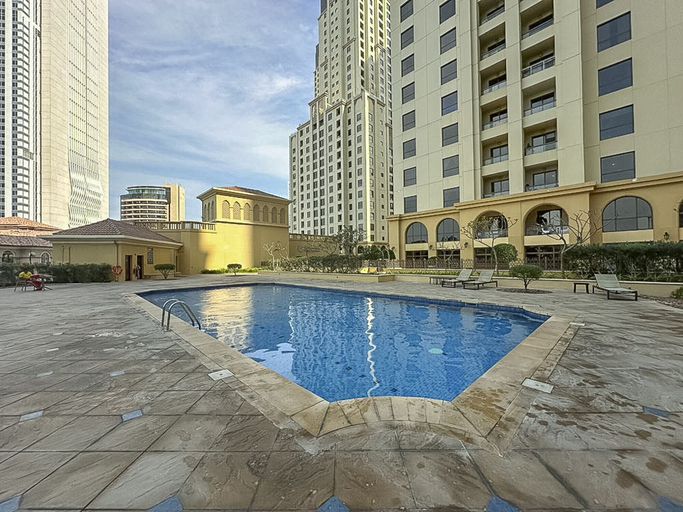Pool 4, Modern Three Bed Apartment Parking Pool, Dubai