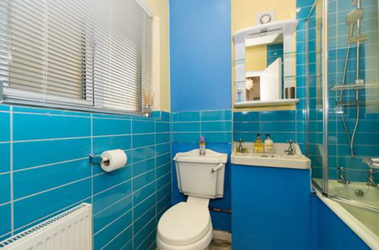Bathroom 4, TDM Bachelot Lettings, London