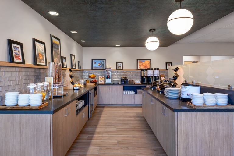 Food & Drinks 5, The Winslow – Winslow, AZ, Navajo