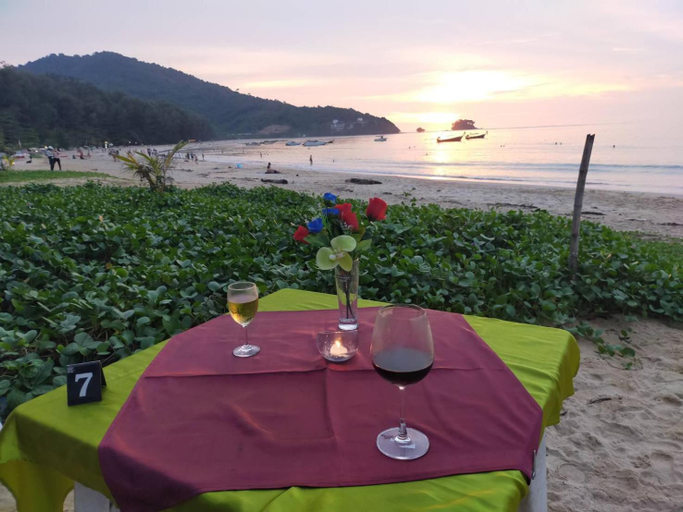 Food & Drinks, Rimlay Bungalow, Phuket Island