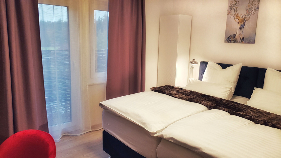 Bedroom 2, Hotel Restaurant Sonnenschein, Freudenstadt