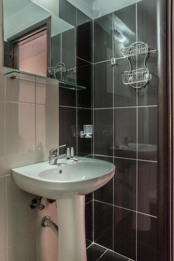 Bathroom 5, Hotel Matina, North Aegean