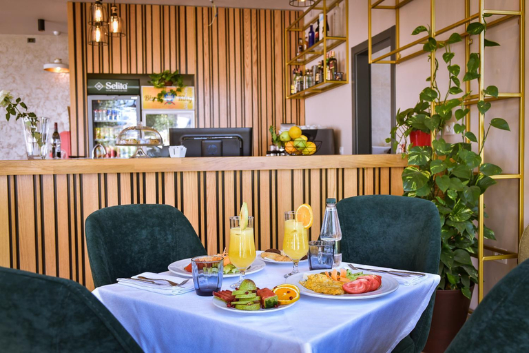 Food & Drinks 3, Airport Garden Hotel, Tirana