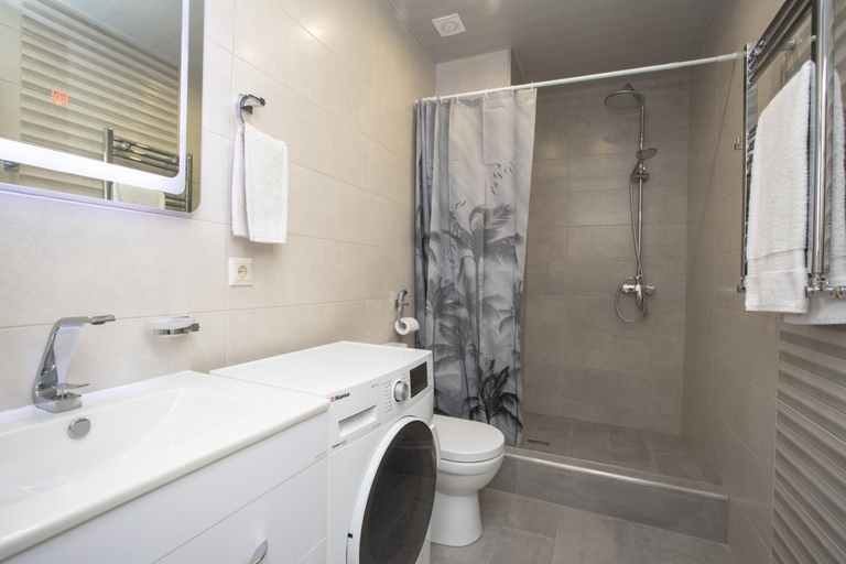 Bathroom 4, Apartments on Yekmalyan 1 street, Yerevan