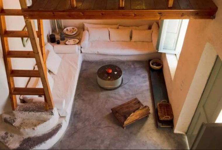 Bathroom 4, Hanging at the top of the world, South Aegean