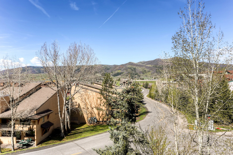 Others 5, La Casa, Routt