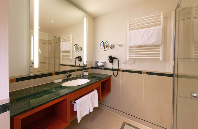 Bathroom 5, ATLANTIC Hotel Wilhelmshaven, Wilhelmshaven