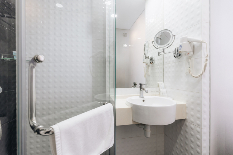 Bathroom 3