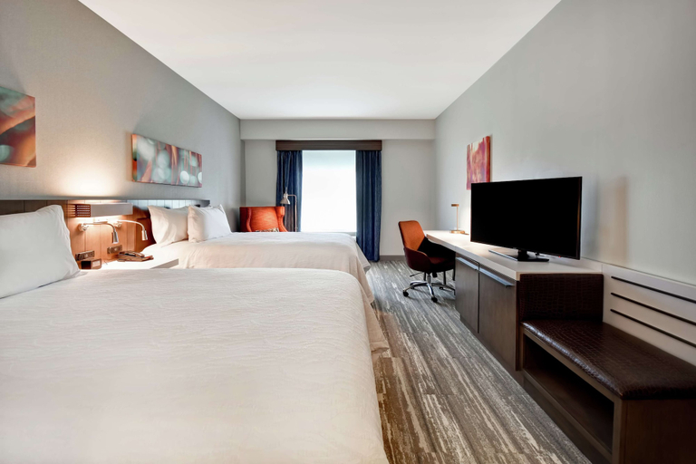 Bedroom 3, Hilton Garden Inn Lansing West, Eaton