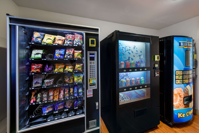 Food & Drinks 5, WoodSpring Suites Columbus Southeast, Franklin