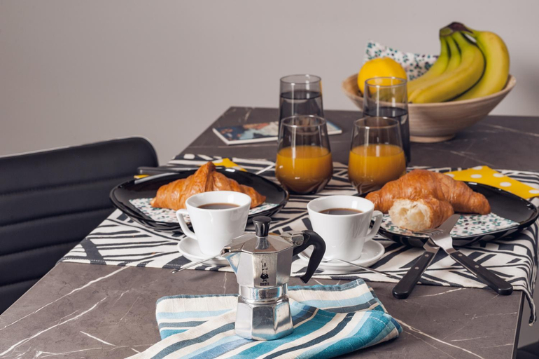 Food & Drinks 5, DIFFERENT APARTMENTS, Epirus