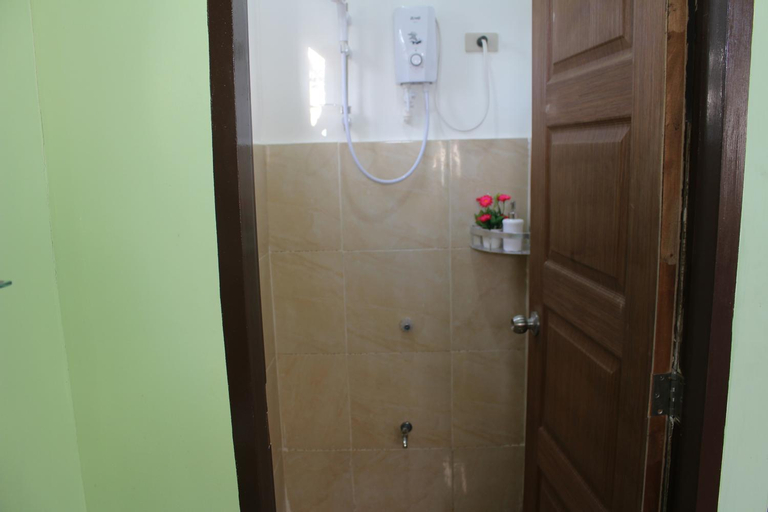 Bathroom 4