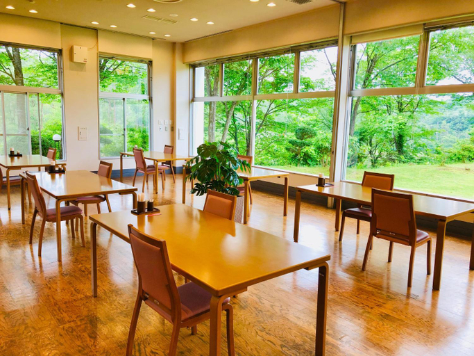 Food & Drinks 3, Renaissance Tanagura, Tanagura