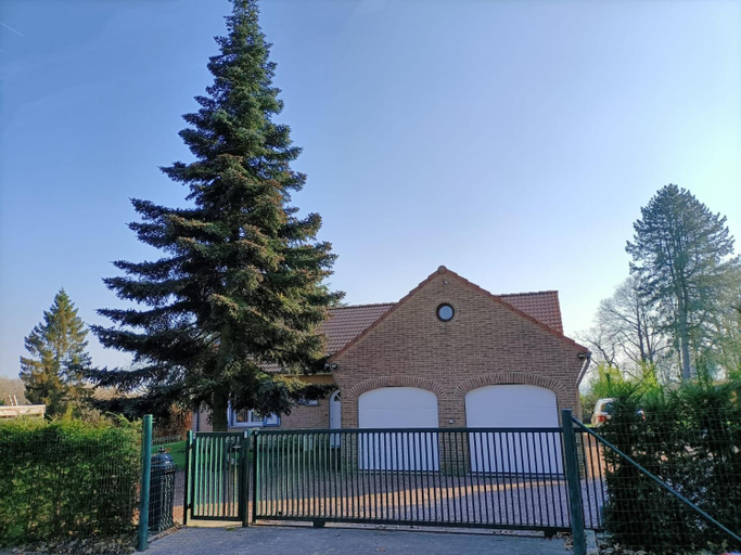 Others 3, B&B Le Reclus, Hainaut