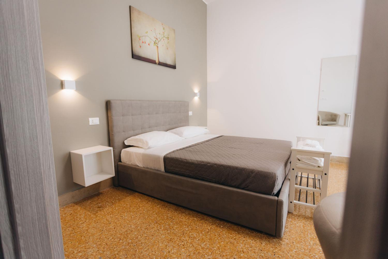 Others 5, THE NEST - B&B - Suites, Pescara