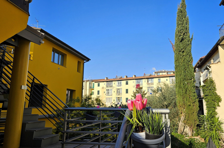 Residence Select Executive, Florence