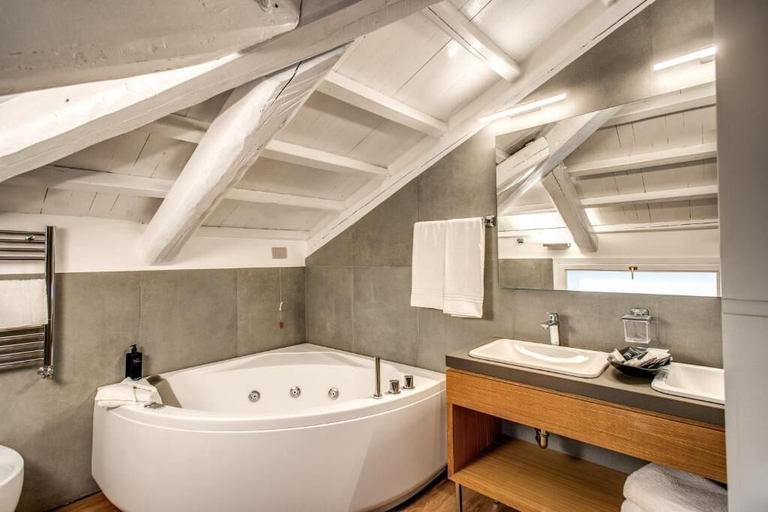 Bathroom 5, Maison Ripetta, Rome