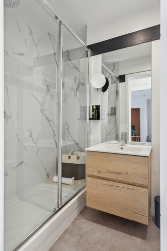 Bathroom 3, Limehome Madrid Calle de la Paloma, Madrid