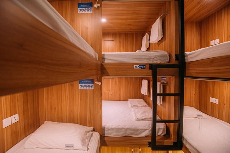 Bedroom 3, Bluewaters Pods 38 Hongkong St, Singapore