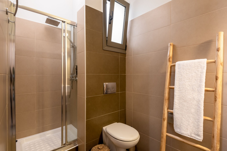 Bathroom 5, Plakias Suites, Crete