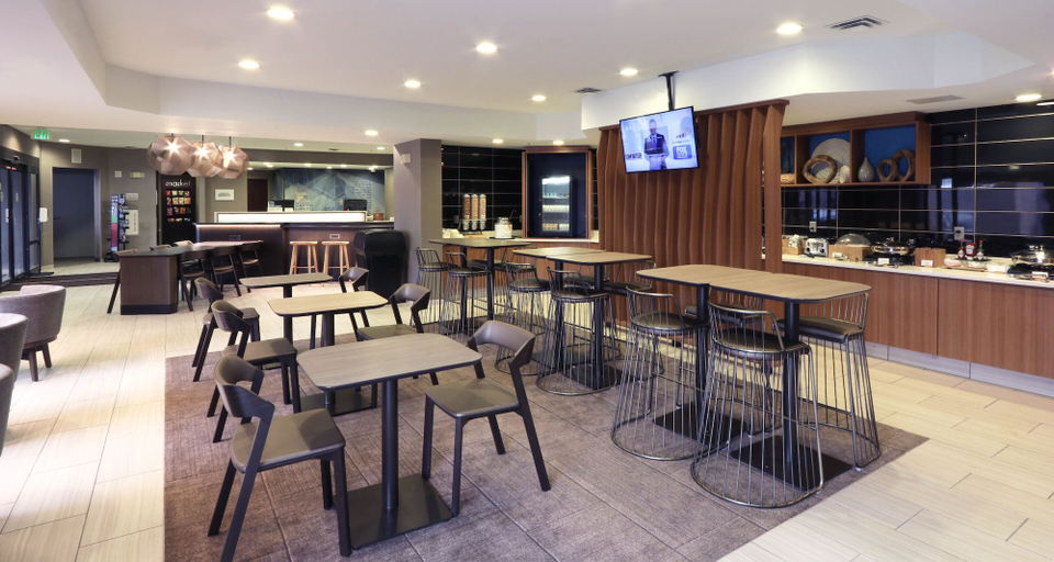 Food & Drinks 5, Springhill Suites Minneapolis St Louis Park by Marriott, Hennepin